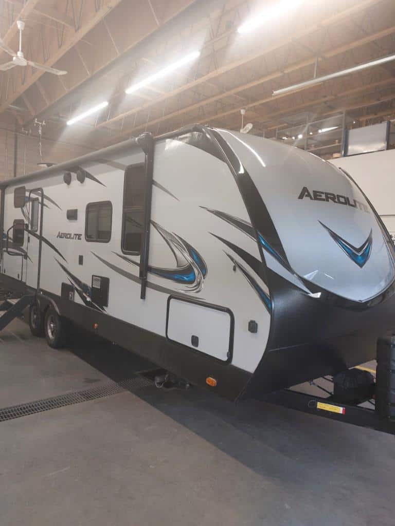 USED 2018 Dutchmen Rv AEROLITE 2573 BH