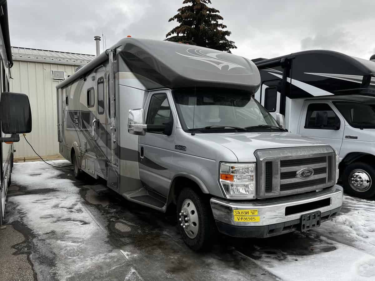 USED 2010 Winnebago ITASCA CAMBRIA 28B