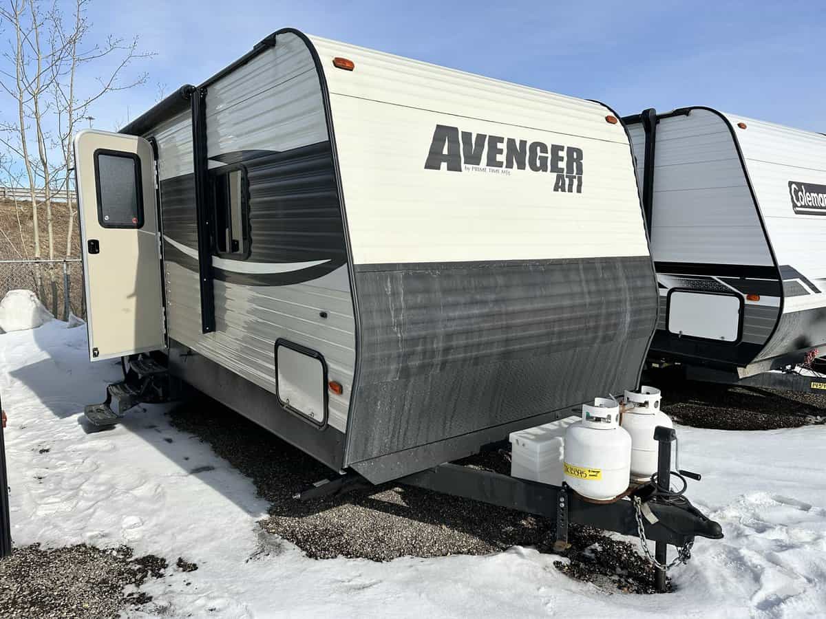 USED 2018 Forest River AVENGER 26 BBS B-15
