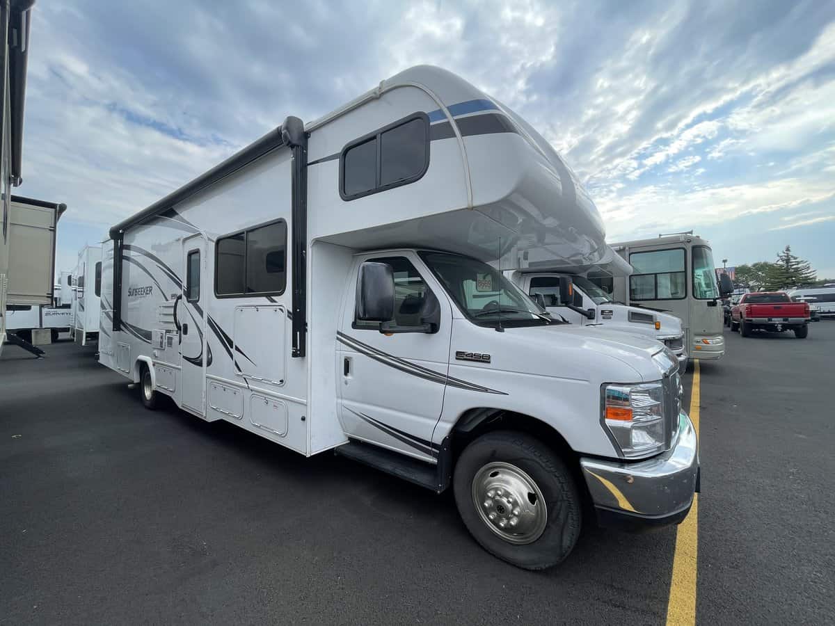 USED 2020 Forest River SUNSEEKER 3050 | Bend, OR