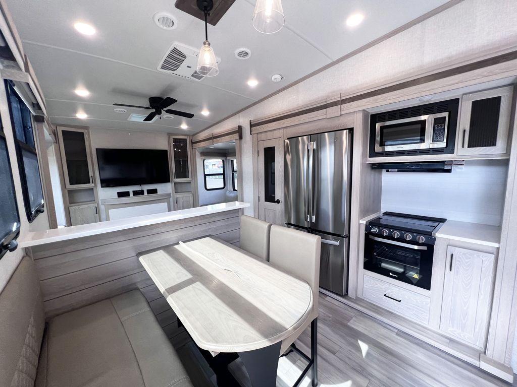 SOLD Used 2022 Flagstaff Super Lite 529RLBS Fifth Wheel with Rear