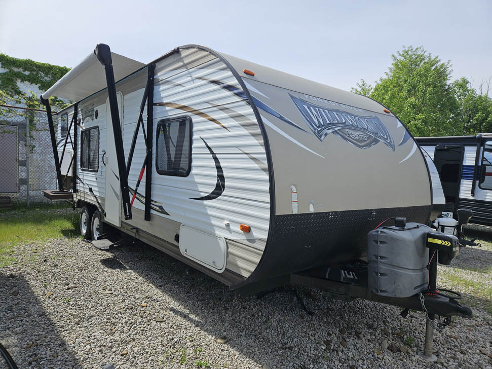 Used 2016 Wildwood X-Lite 261BHXL Travel Trailer - All Seasons RV