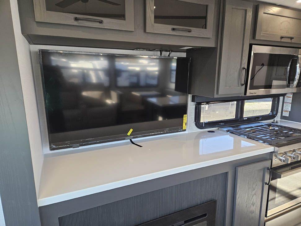 Flagstaff Classic 361RLS 5th Wheel All Seasons RV Streetsboro, OH