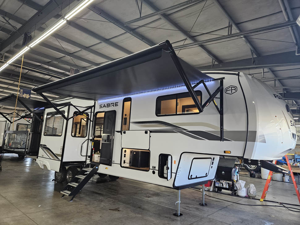 Sabre 33RLP 5th Wheel