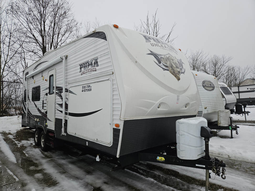Used 2013 Puma 25TFS Toy Hauler Trailer