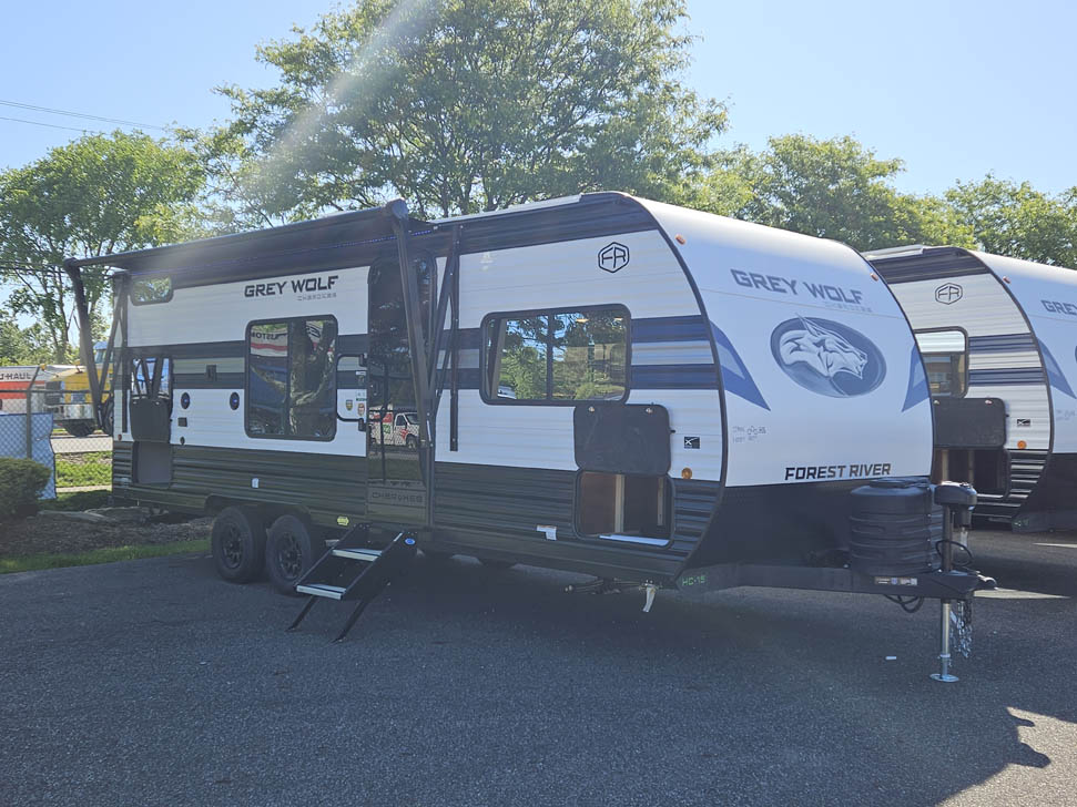 雪丸ページ 2027 Cherokee Grey Wolf 22MKSE Travel Trailer with Bunks for Sale