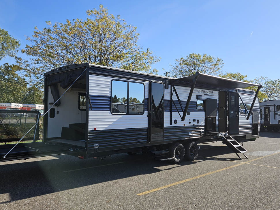 2026 Cherokee Grey Wolf 28RRT Toy Hauler with Enclosed Garage - All Seasons RV