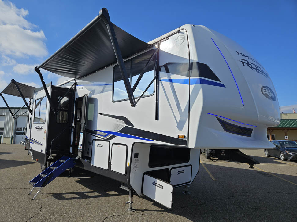 2026 Cherokee Rogue Armored 341GS11 5th Wheel Toy Hauler for Sale