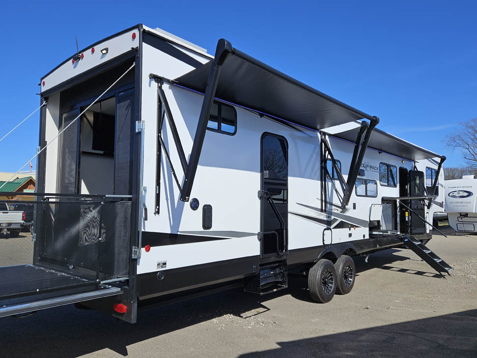 【未開封】INFINITE 『DESTINY IN AMERICA PRODU… 2026 Cherokee Wolf Pack 365Pack15.5 Toy Hauler with 15ft Enclosed