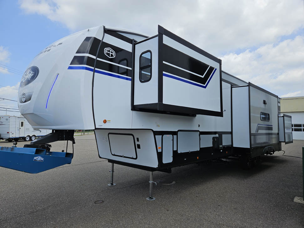 2027 Cherokee Arctic Wolf 38DST 5th Wheel with 2 Bedrooms and a