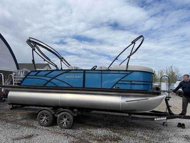 NEW 2025 Sylvan Mirage X1 CLZ DH Tri Toon - Atlantis Marine