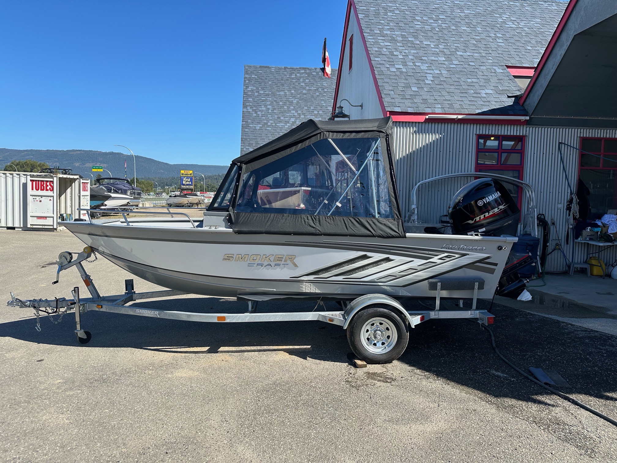 NEW 2025 Smokercraft 162 Pro Tracer - Atlantis Marine