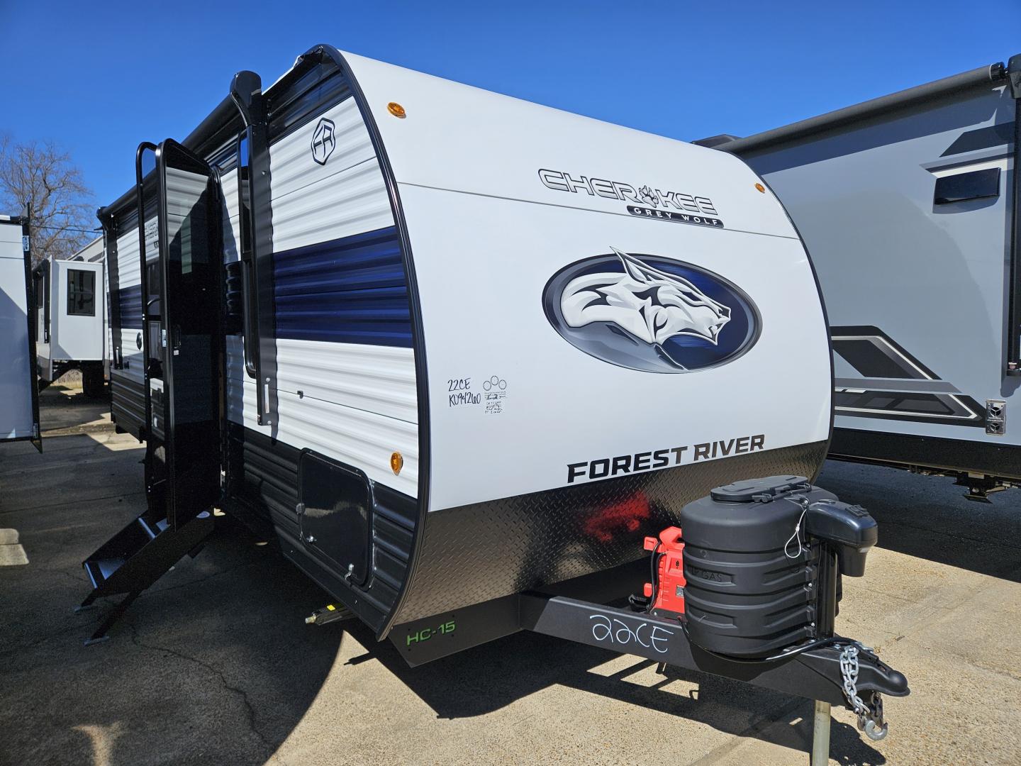 2025 FOREST RIVER Cherokee Grey Wolf 22CE - Bayou Outdoor Supercenter