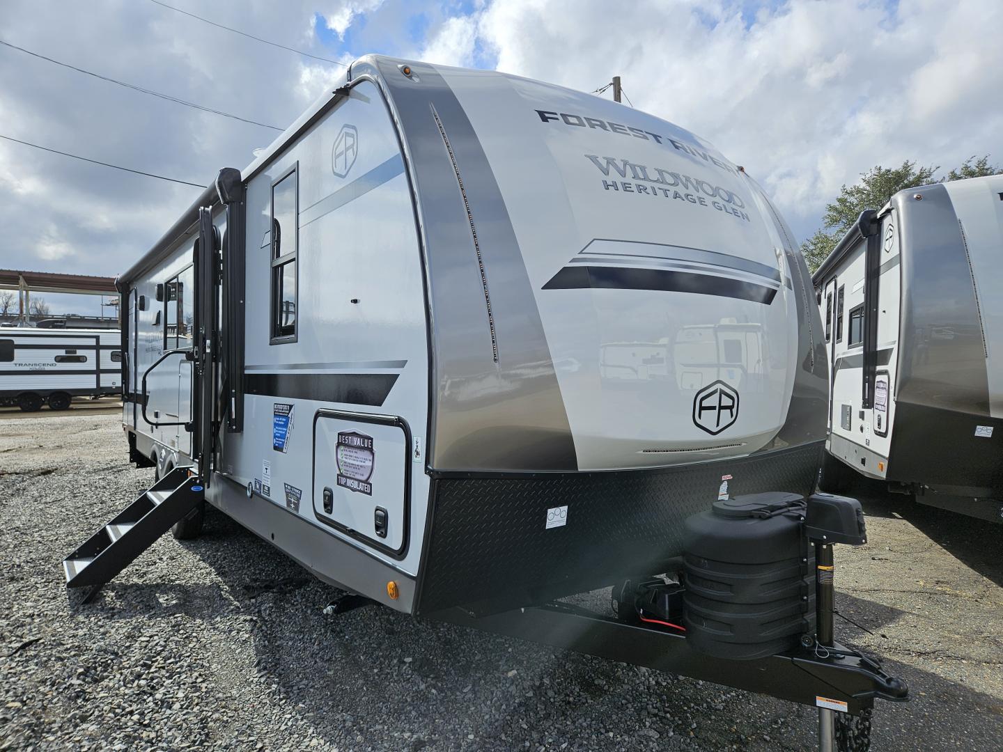 2025 FOREST RIVER Wildwood Heritage Glen Hyper-Lyte 25BHHL - Bayou Outdoor Supercenter