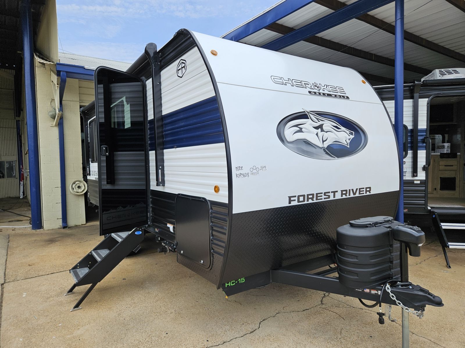 2026 FOREST RIVER Cherokee Grey Wolf 18RR - Bayou Outdoor Supercenter