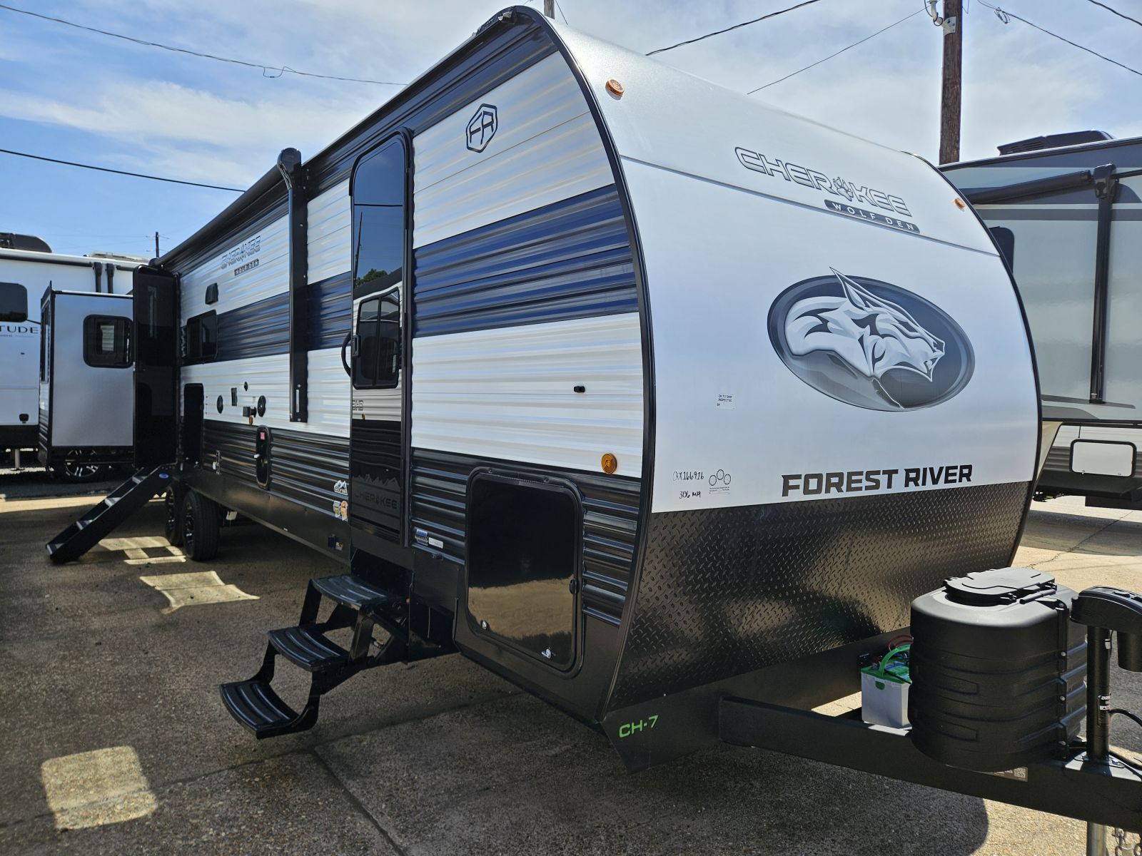 2026 FOREST RIVER Cherokee 306MM - Bayou Outdoor Supercenter