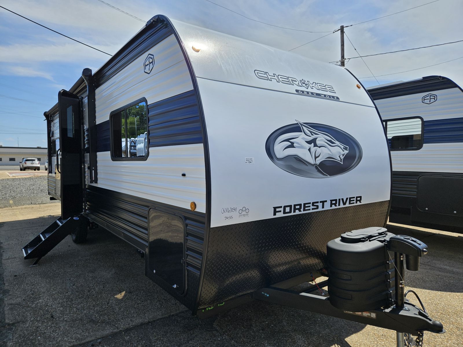 2026 FOREST RIVER Cherokee Grey Wolf 26SS - Bayou Outdoor Supercenter