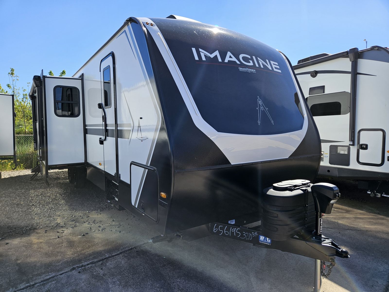 2026 GRAND DESIGN Imagine 3210BH - Bayou Outdoor Supercenter