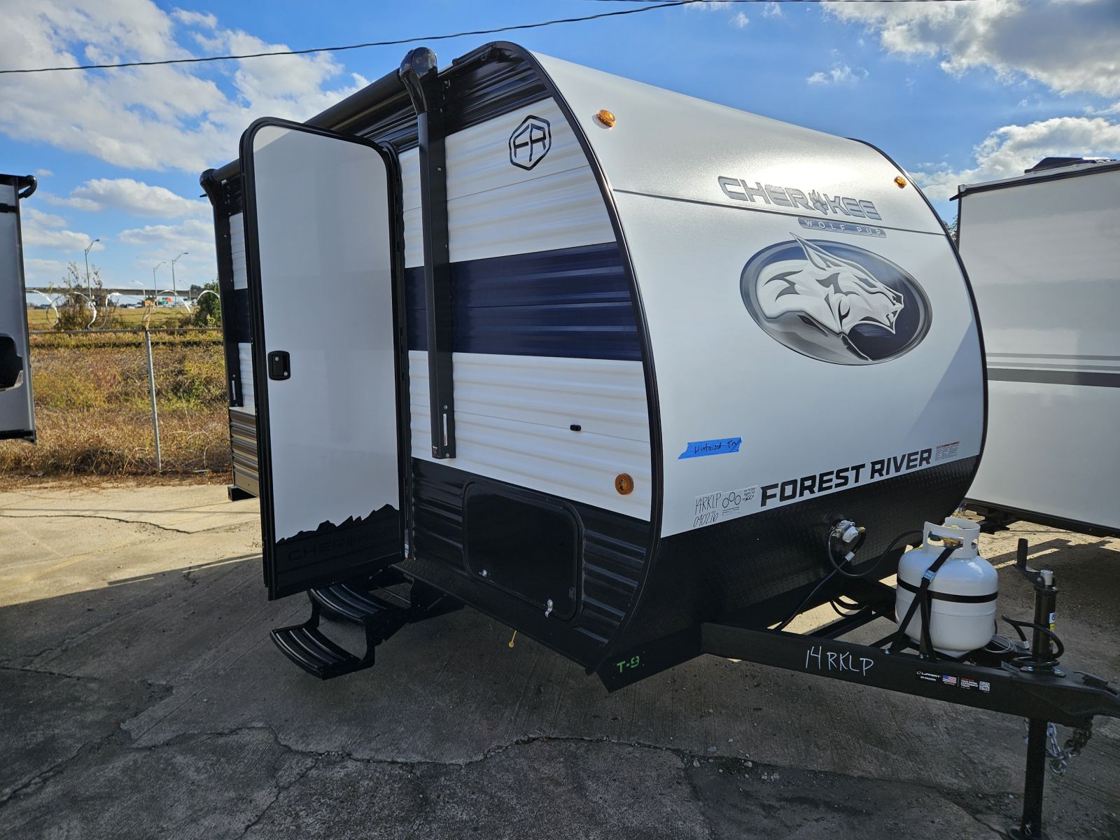 2026 FOREST RIVER Cherokee Wolf Pup 14RKLP - Bayou Outdoor Supercenter