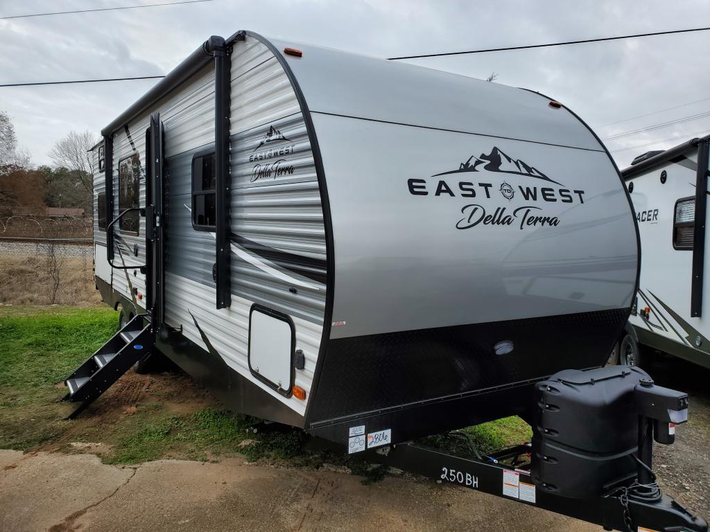 Della Terra Travel Trailers | East to West | Louisiana RV Dealer 2020 East To West Della Terra 250bh