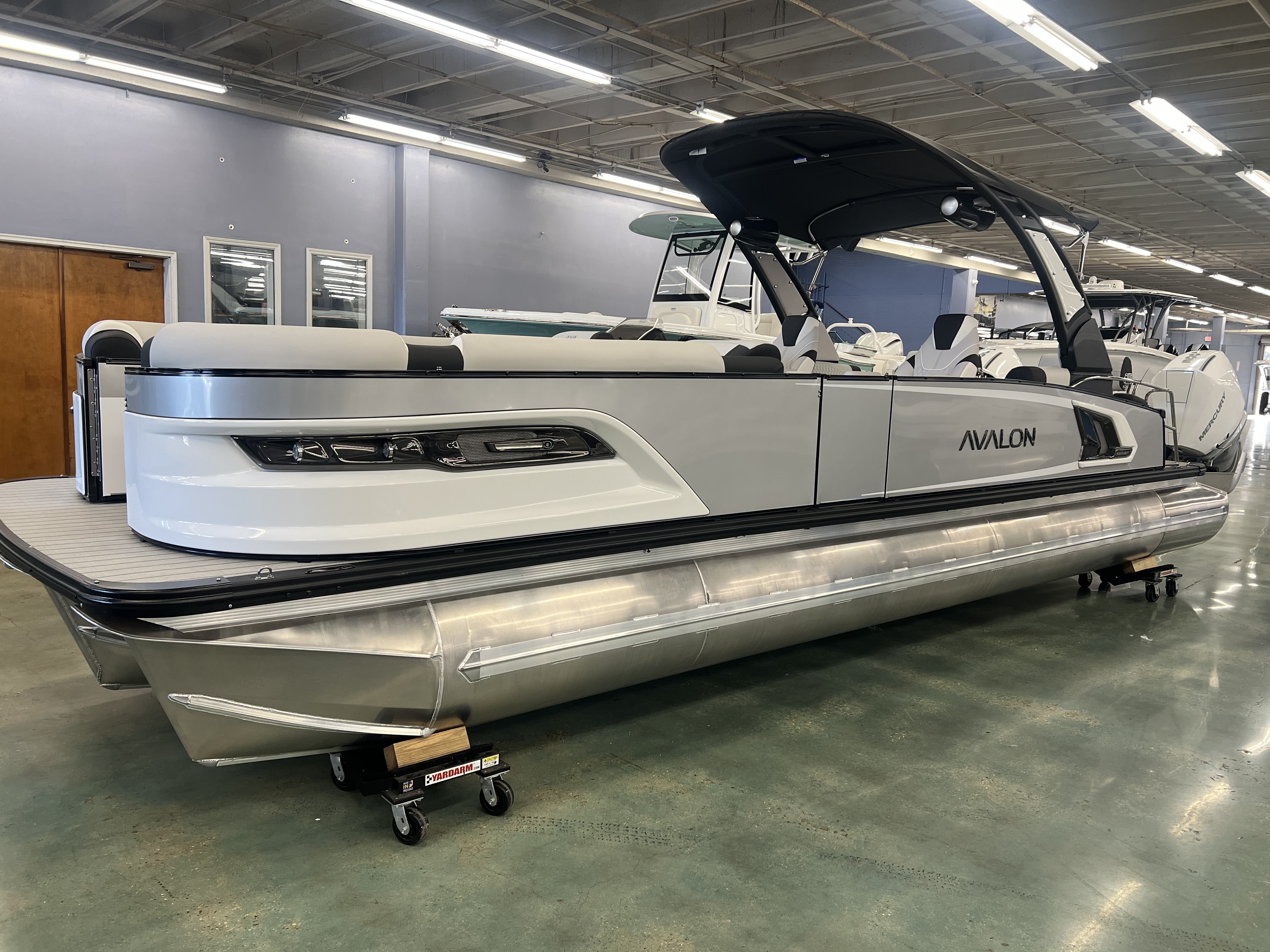 NEW 2026 Avalon 2785 Excalibur LTD Twin Quad Lounger Shift