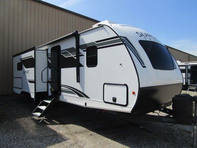 NEW 2025 CROSSROADS SUNSET TRAIL 285CK - Bent's RV