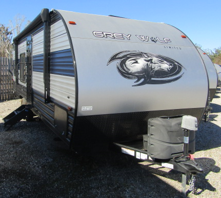 USED 2022 FOREST RIVER CHEROKEE GREY WOLF LIMITED 26DJSE - Bent's RV