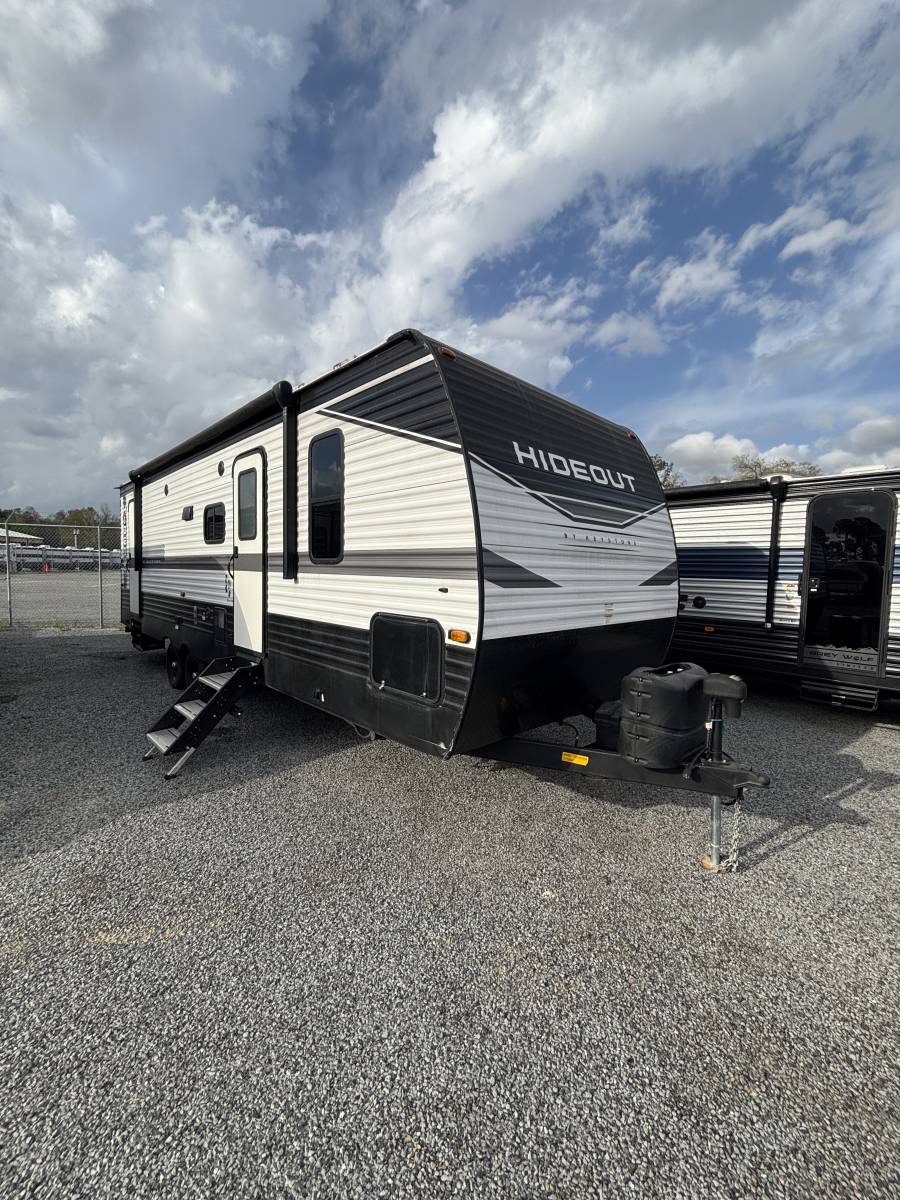 USED 2022 KEYSTONE HIDEOUT 272BH - Bent's RV