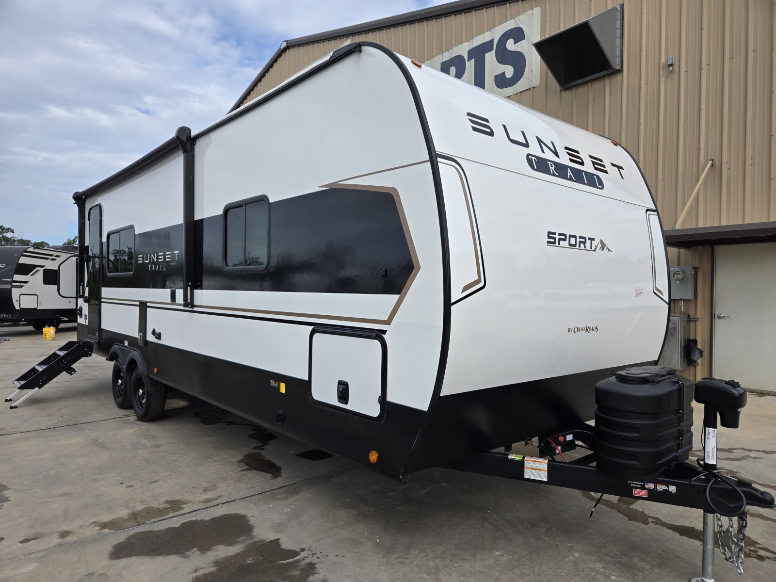 NEW 2026 CROSSROADS SUNSET TRAIL 24BHS - Bent's RV