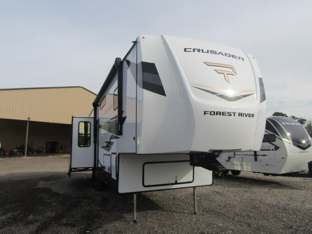 NEW 2026 PRIME TIME CRUSADER KING33 - Bent's RV