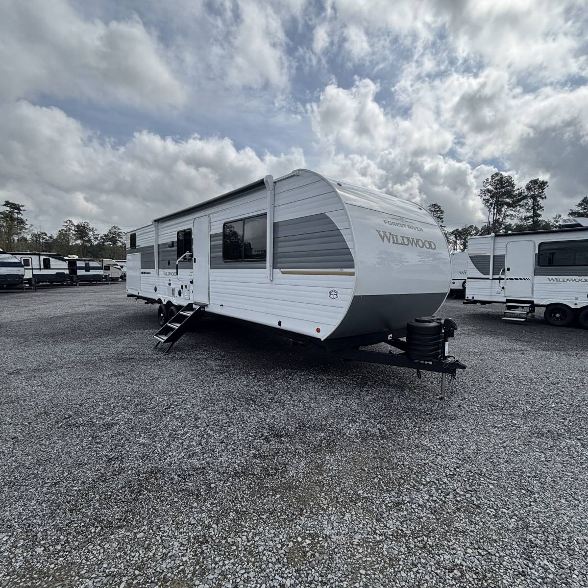 NEW 2026 FOREST RIVER WILDWOOD 33TS - Bent's RV