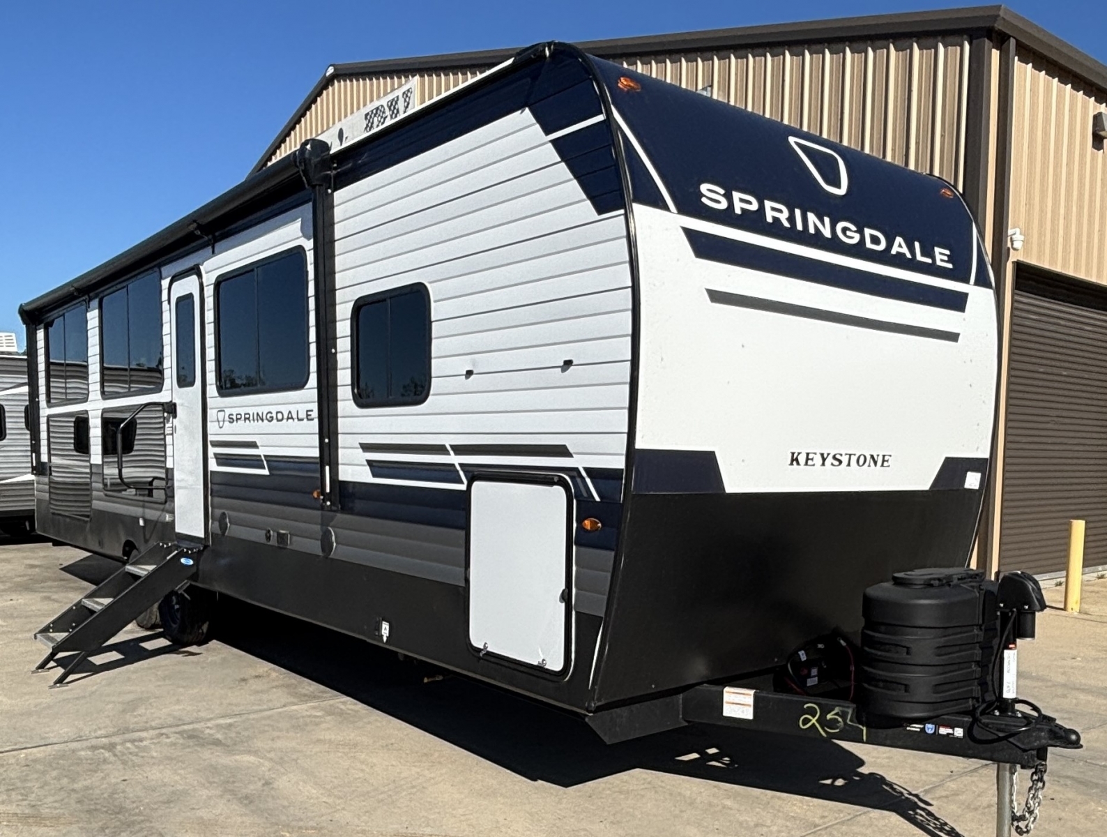 NEW 2026 KEYSTONE SPRINGDALE 31SUNROOM - Bent's RV
