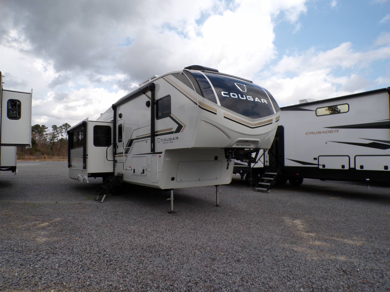 NEW 2026 KEYSTONE COUGAR 28RLI - Bent's RV