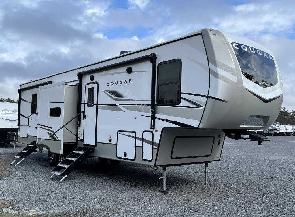 NEW 2024 Keystone MONTANA HIGH COUNTRY 295RL Albany, LA