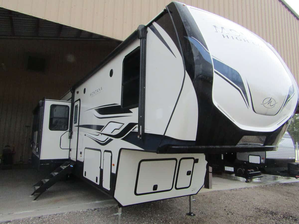 NEW 2025 KEYSTONE MONTANA HIGH COUNTRY 381TB Albany, LA