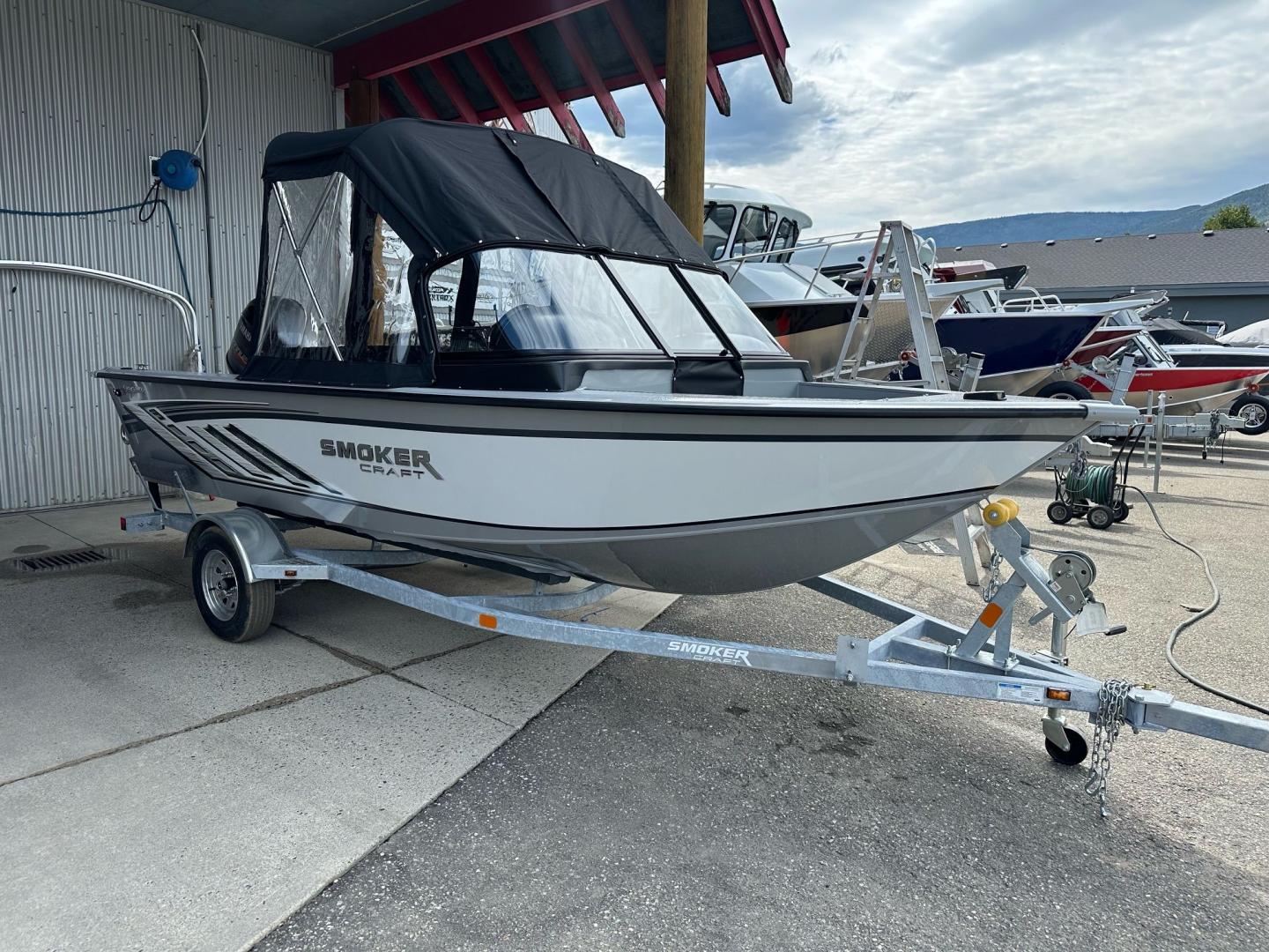 NEW 2025 SMOKERCRAFT 172 OSPREY Boathouse Marine Salmon Arm BC 17969 Image0
