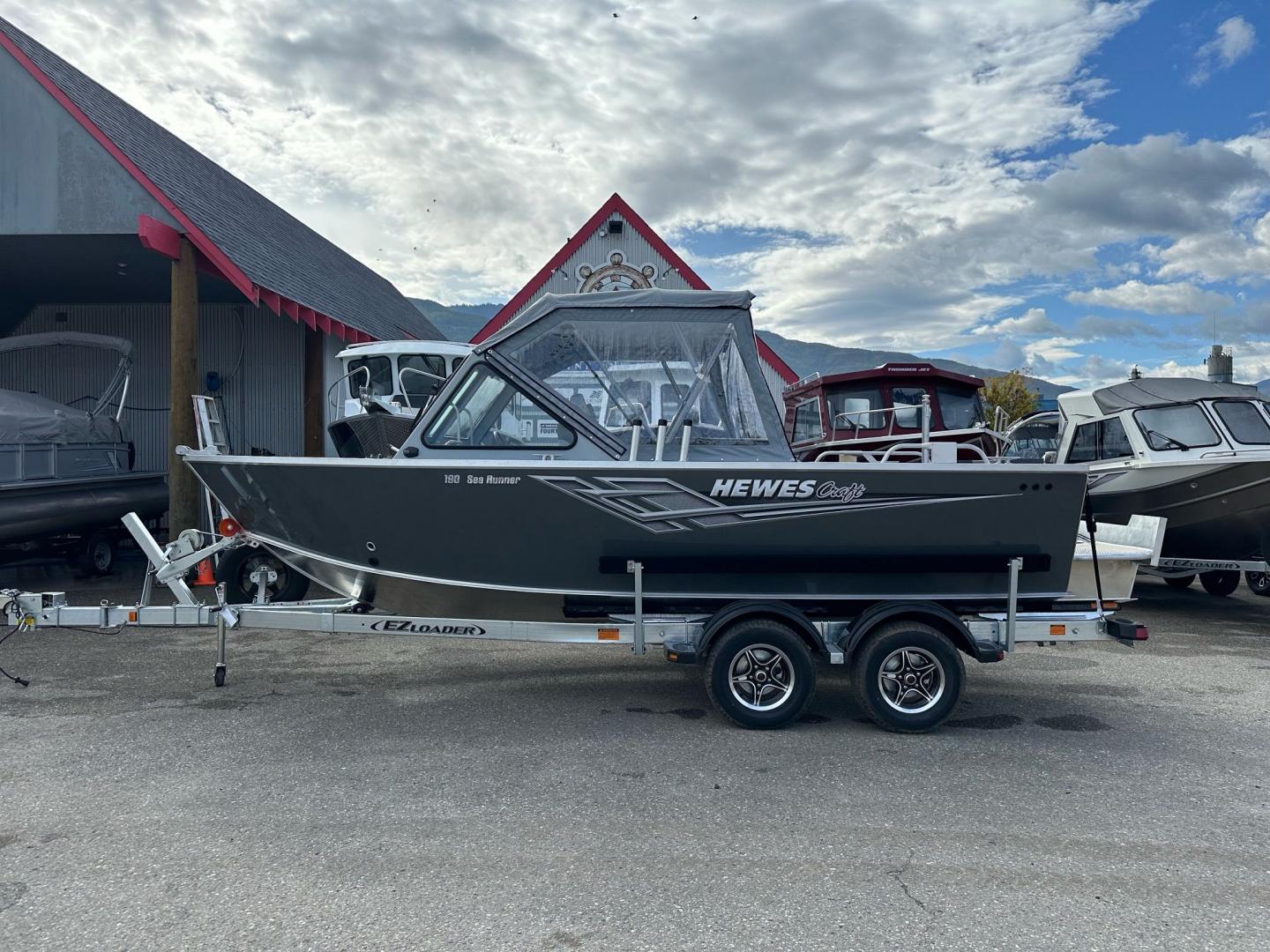 NEW 2025 HEWESCRAFT 190 SEARUNNER ET - Boathouse Marine