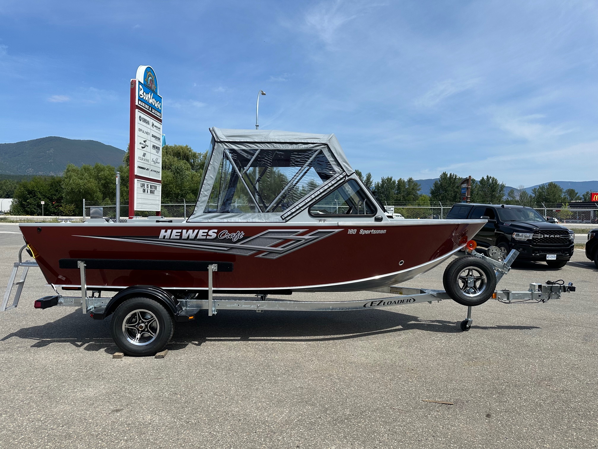NEW 2025 HEWESCRAFT 180 SPORTSMAN - Boathouse Marine