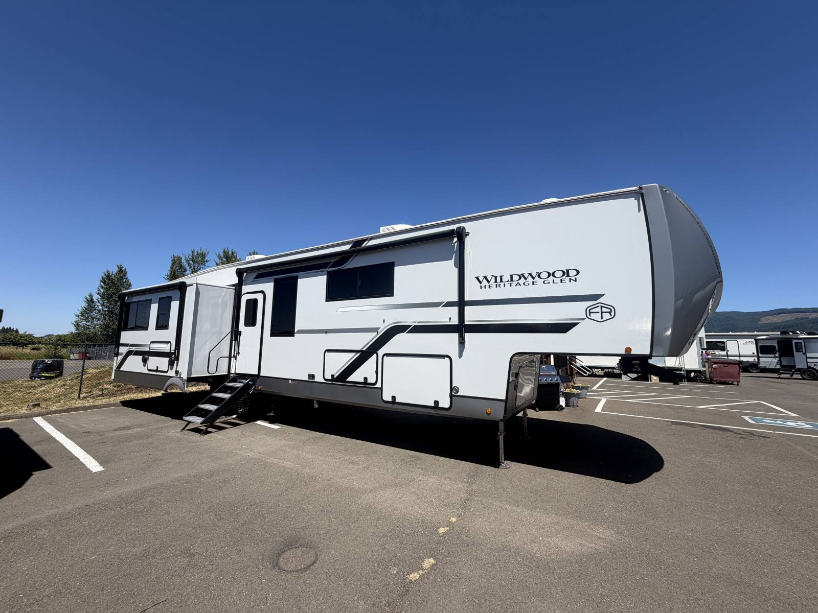 USED 2026 Heritage Glen 380WDR - Bobby Combs RV Centers
