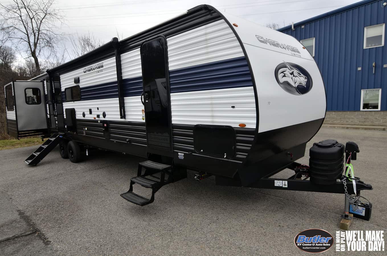 NEW 2024 Forest River Cherokee 306MM