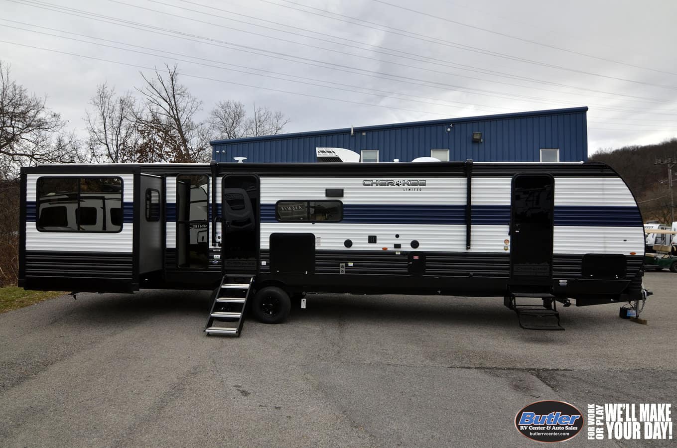 NEW 2024 Forest River Cherokee 306MM