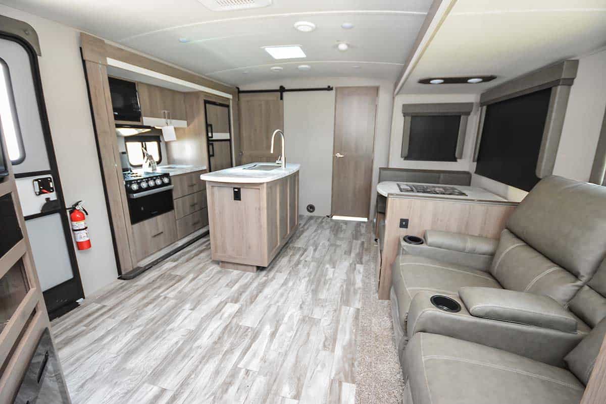 NEW 2022 Grand Design Imagine 3250 BH 3250BH Tulsa, OK