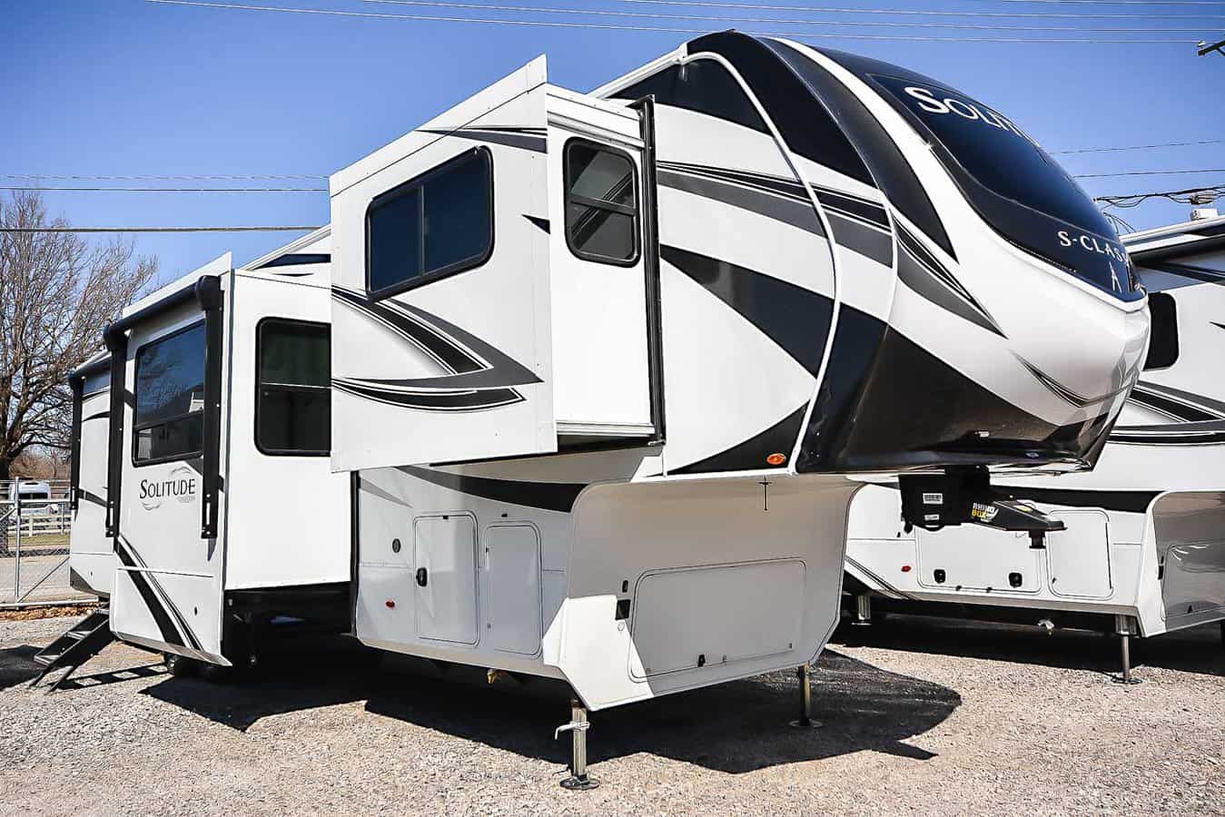 NEW 2023 Grand Design Solitude SClass 3460FLR Tulsa, OK