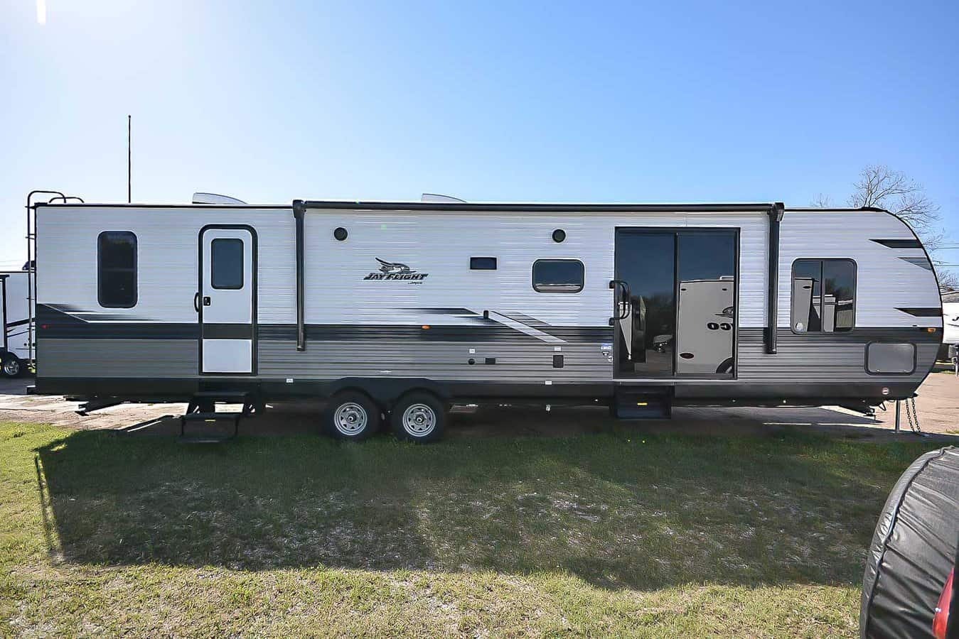 NEW 2023 Jayco Jay Flight 380 DQS 380DQS - Camperland of Oklahoma