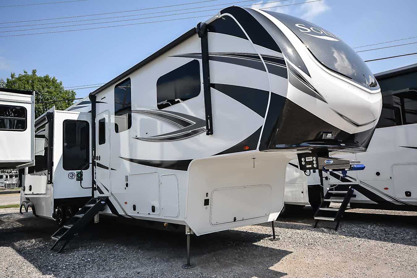 NEW 2023 Grand Design Solitude 391 DL 391DL - Camperland of Oklahoma