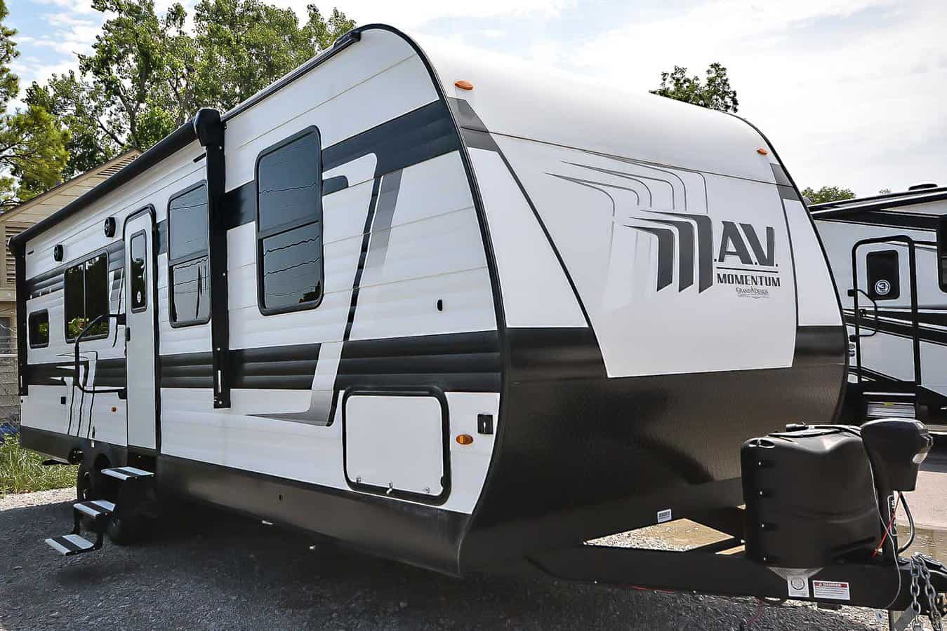 NEW 2024 Grand Design Momentum 27 MAV 27MAV - Camperland of Oklahoma