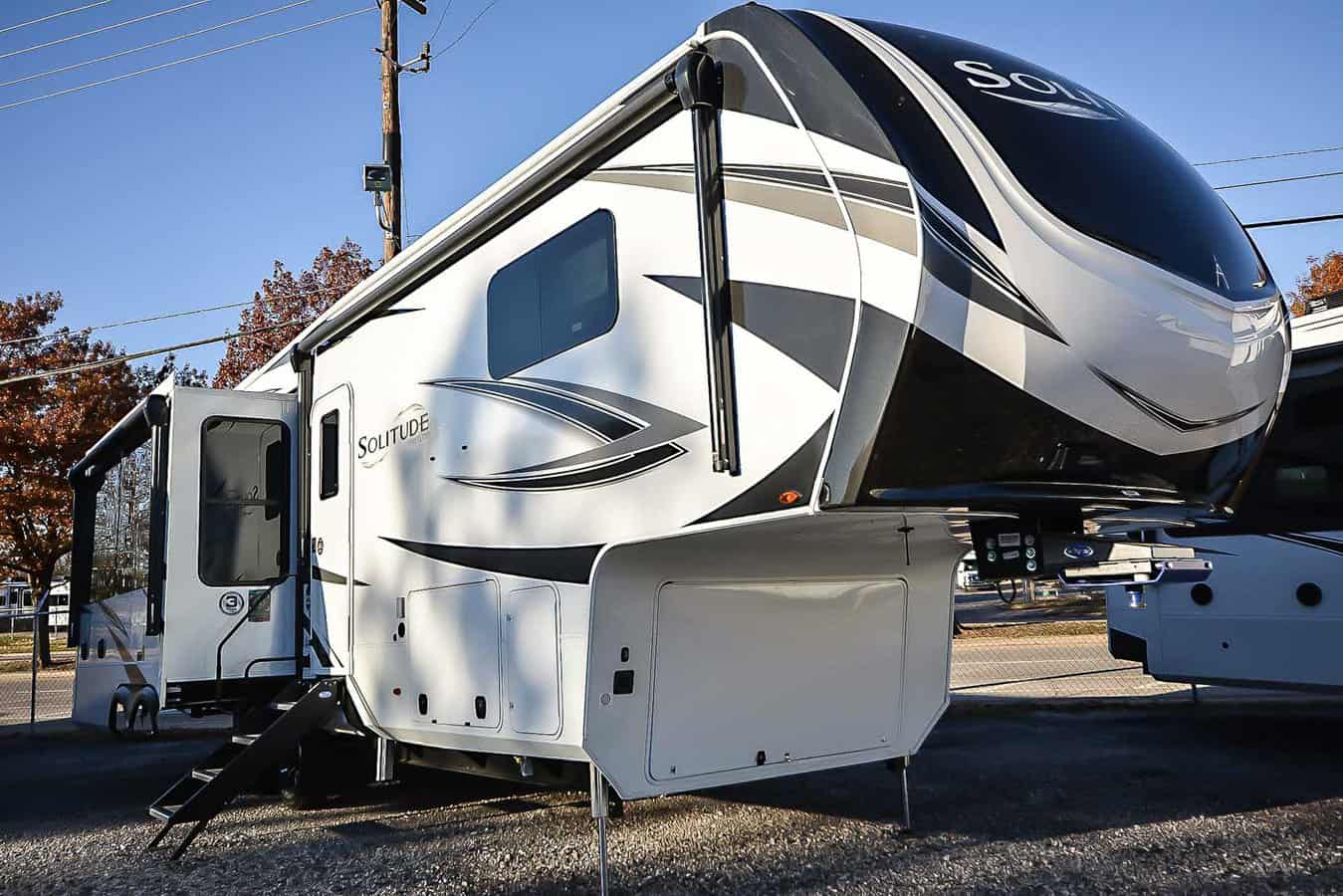 NEW 2024 Grand Design Solitude 310 GK 310GK - Camperland of Oklahoma