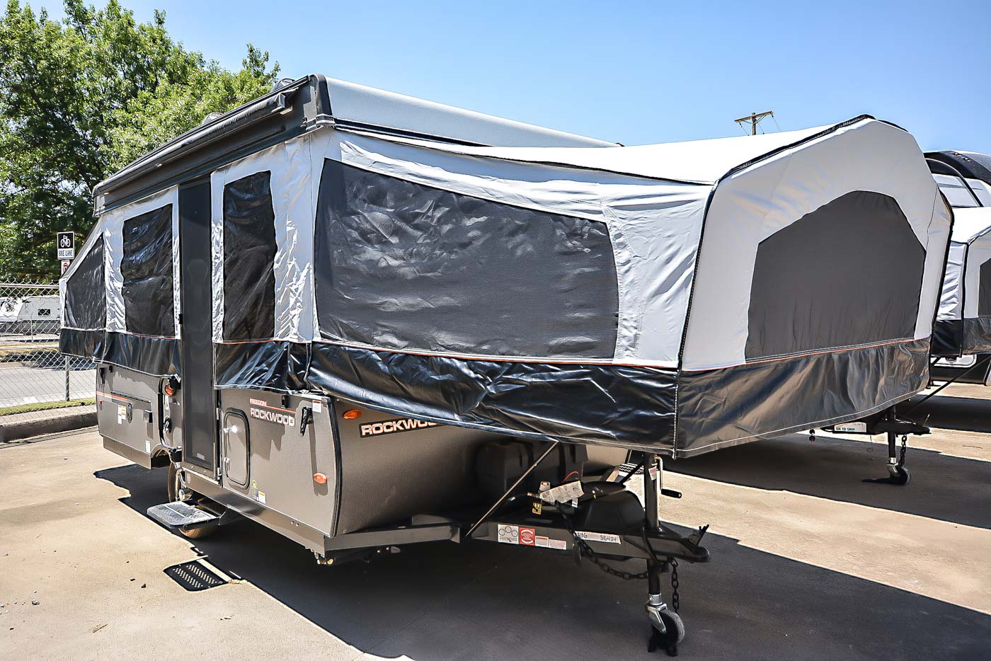 NEW 2024 Forest River Rockwood Freedom 2318G - Camperland of Oklahoma