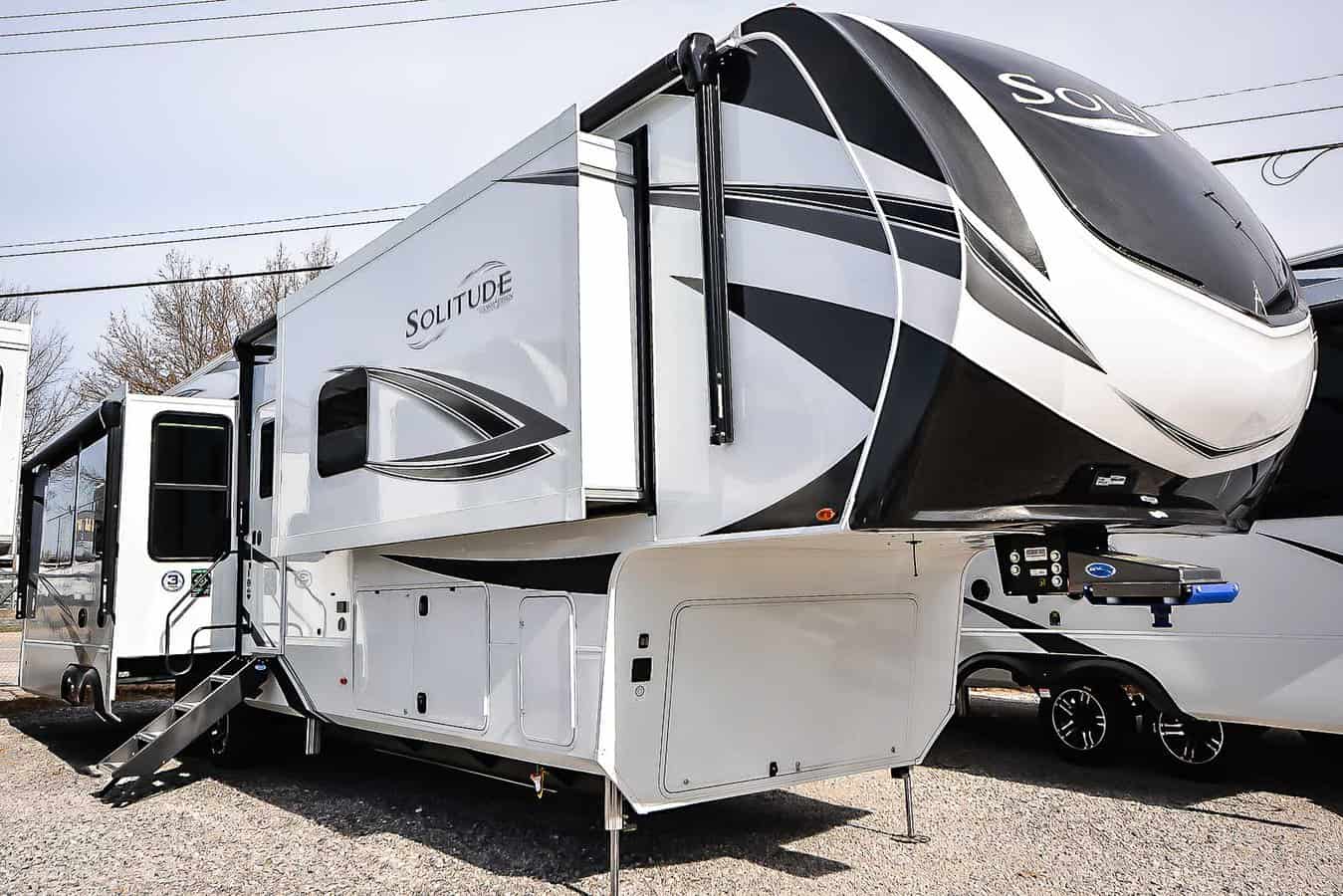 NEW 2024 Grand Design Solitude 417KB - Camperland of Oklahoma