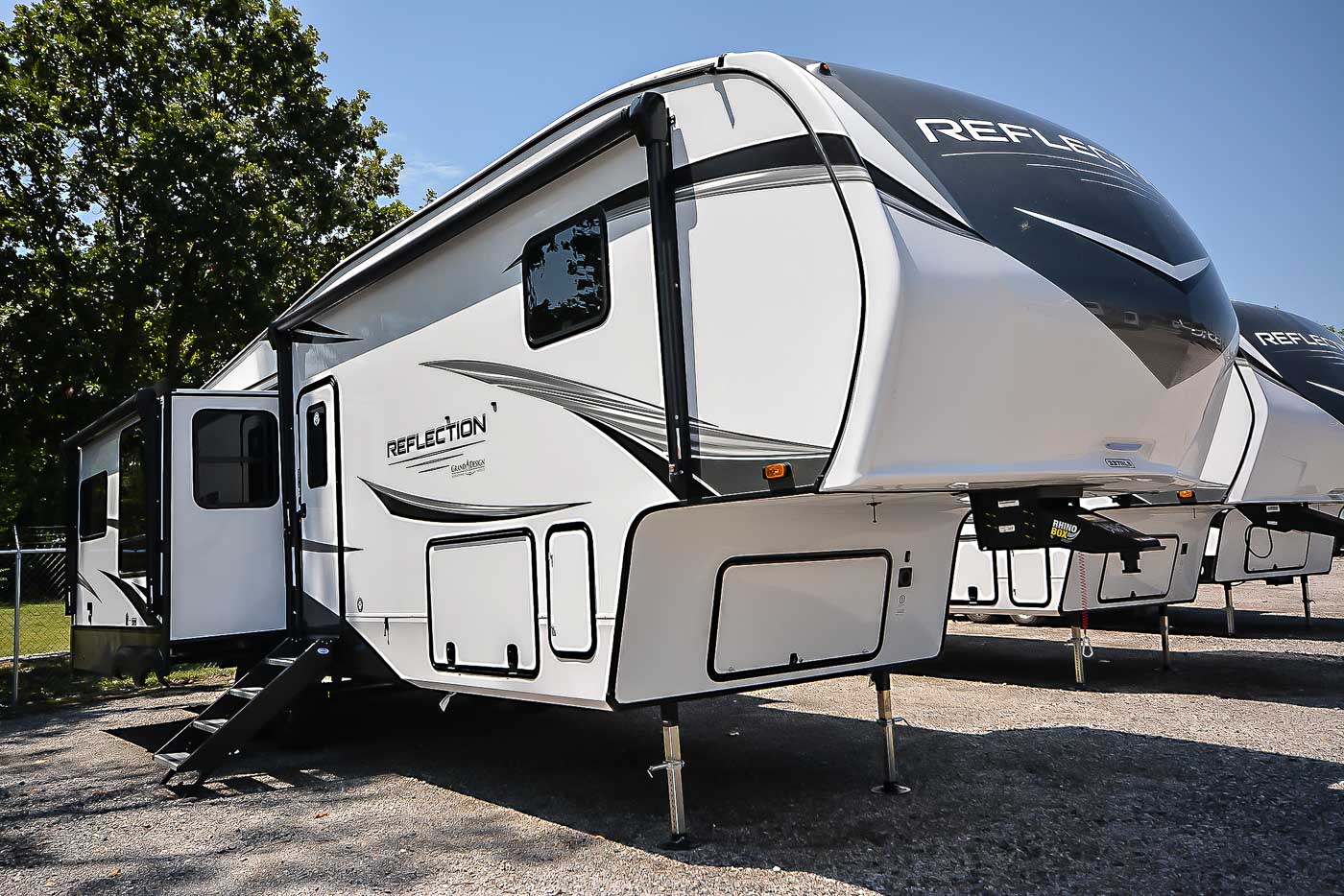 NEW 2024 Grand Design Reflection 337RLS - Camperland of Oklahoma